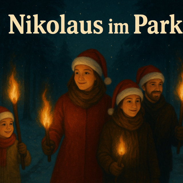 Kinder und Erwachsene mit Nikolaus Mützen und Fackeln die im dunkeln durch einen Park/Wald laufen.